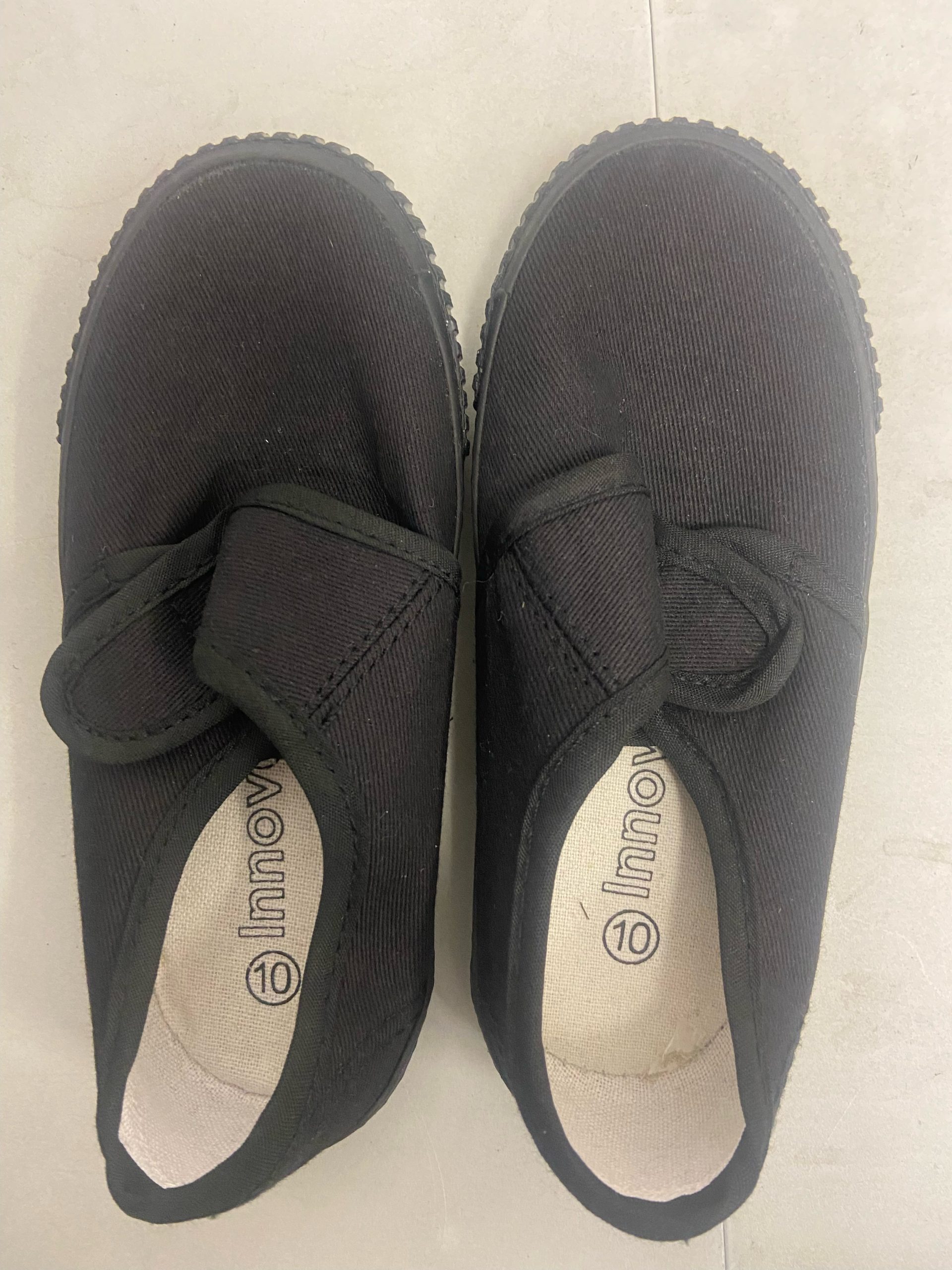 PL Velcro Plimsolls Size 10 | Smiths Schoolwear